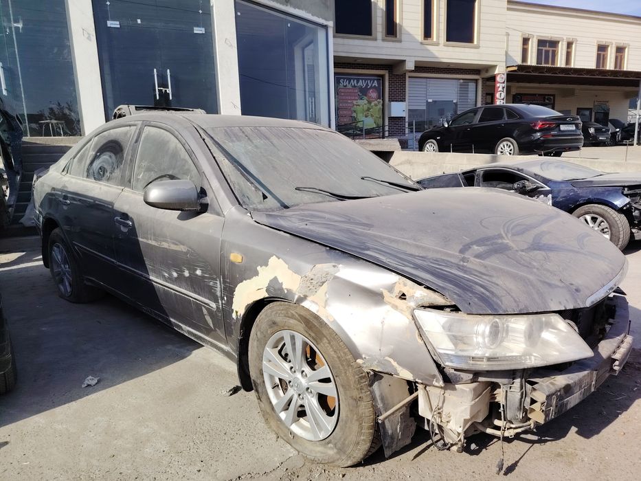 Хундай соната nf  сотилади.