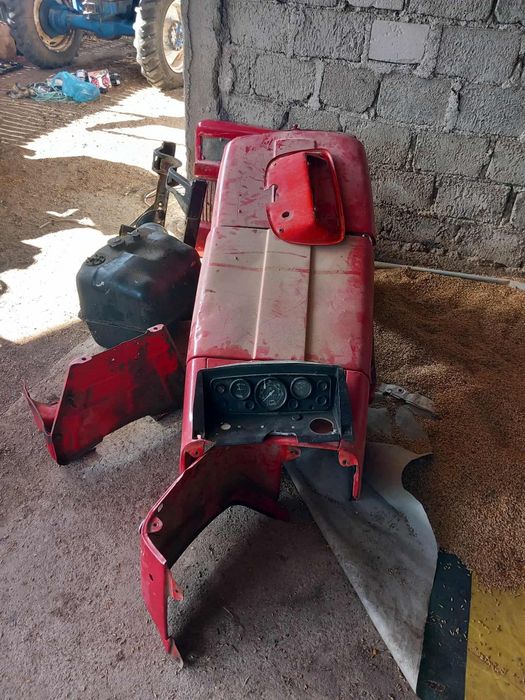 Capote Tractor U445