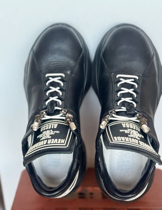 Маратонки ALESSA 39 номер