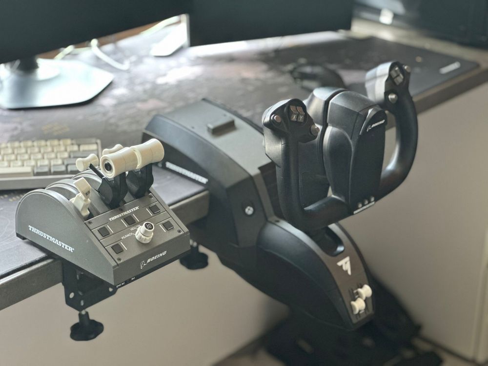 Thrustmaster Yoke de vanzare Mansa zbor Boeing Simulator zbor