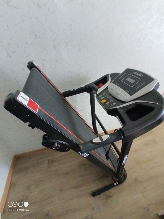 Беговая дорожка GENAU