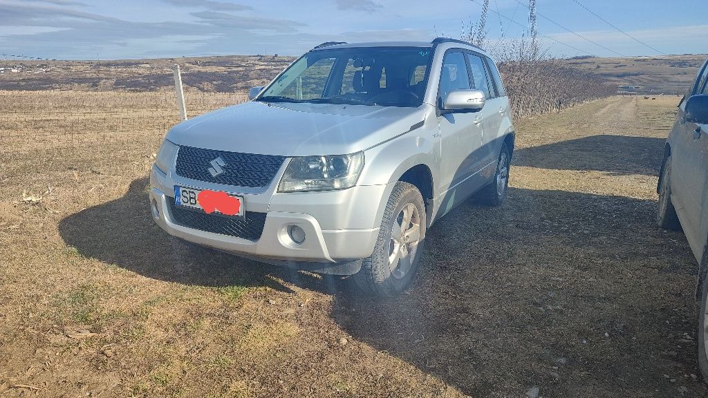 Vând suzuky grand vitara