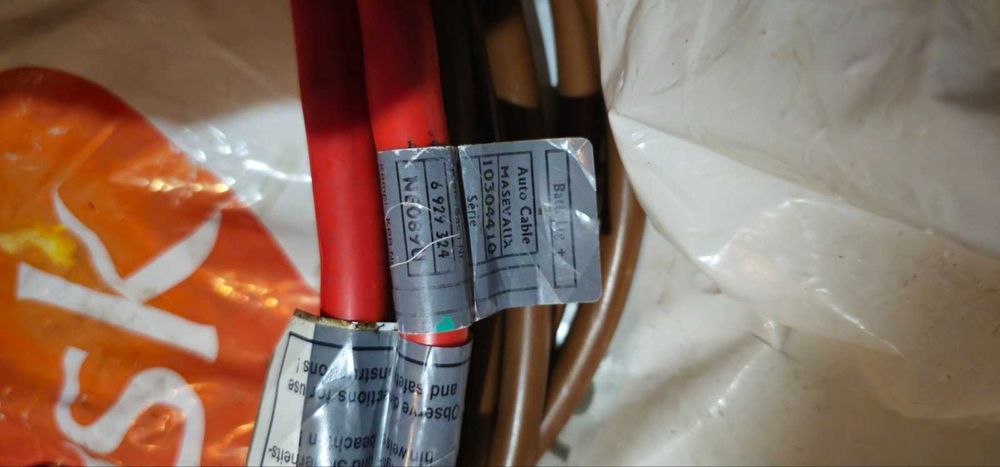 Оригинален Комплект HELLA за релокация на акумулатор с ключ маса