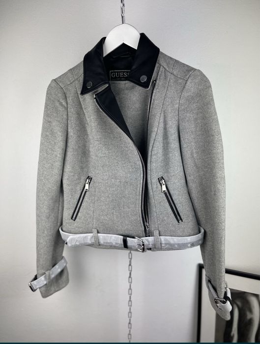 Geaca, Jacheta Guess dama