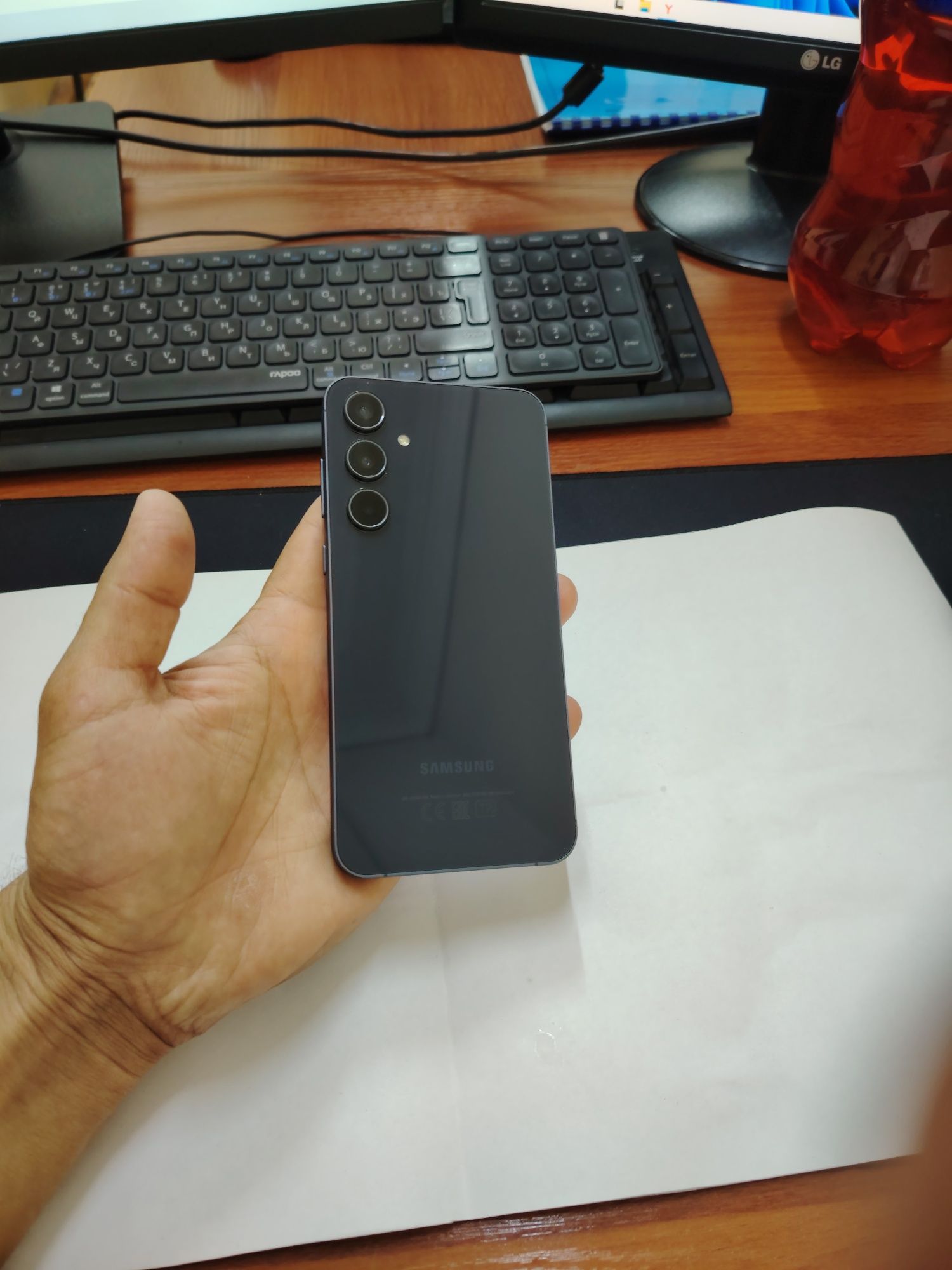 Samsung A55 5G 8/128gb(2025) ideal ochilmagan usta kurmagan aybi yuq