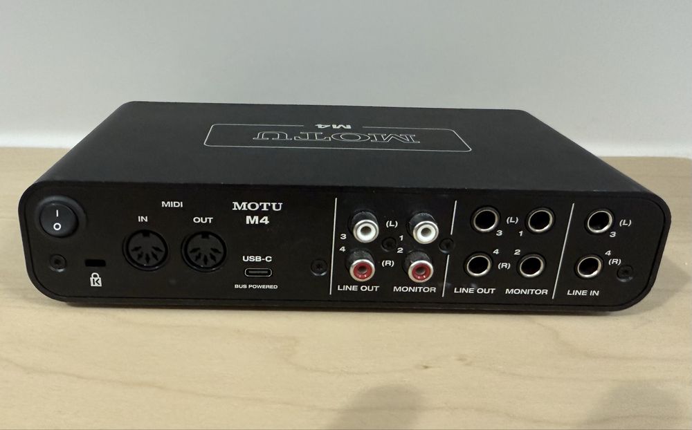 Interfata audio Motu M4