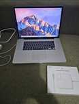 Продаю Macbook PRO 2010 года 17"