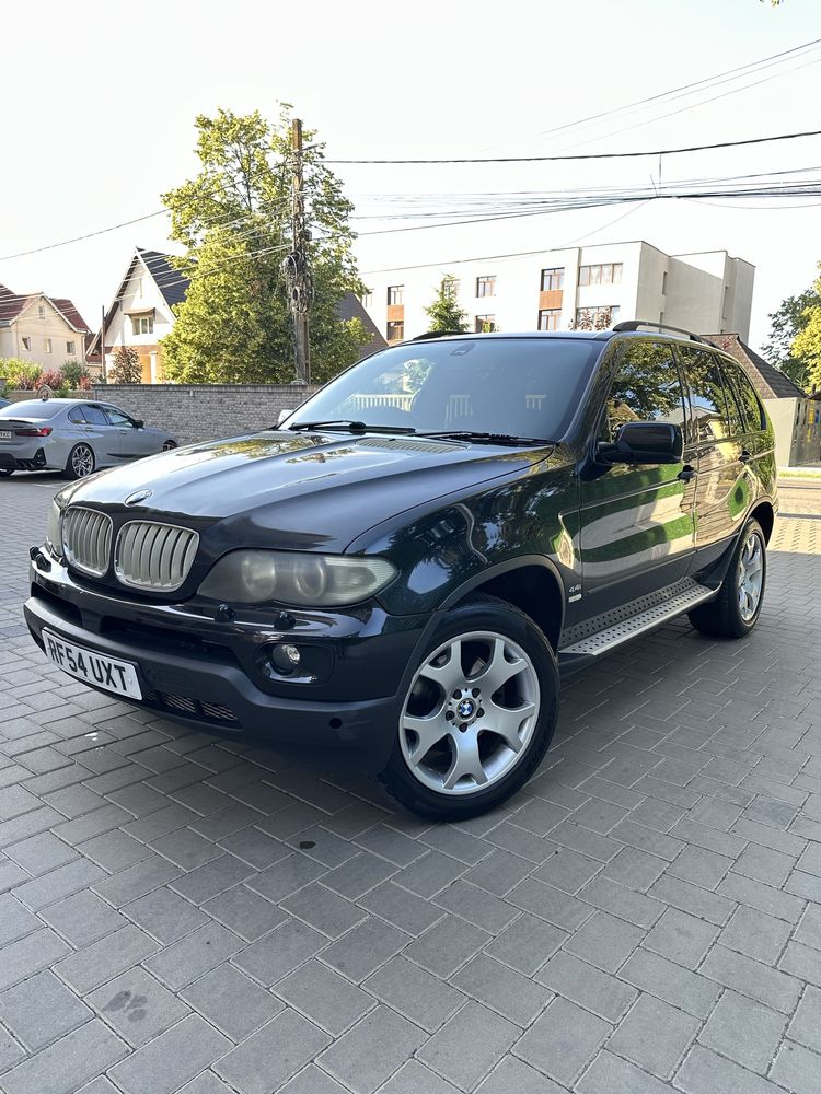 BMW X5 4.4 benzina volan dreapta