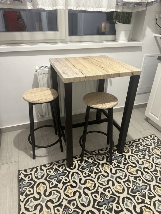 Vand masa cu 2 scaune