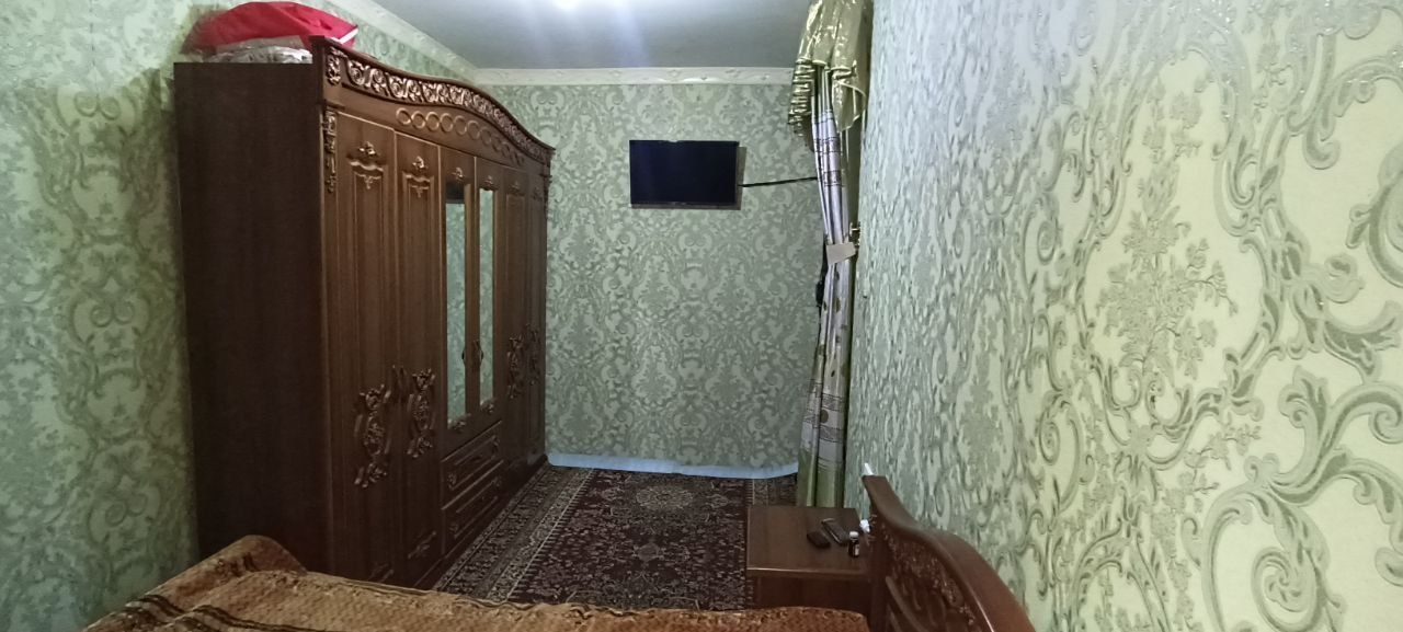 Уй ижарага берилади. Узок муддатга оилага берилади.