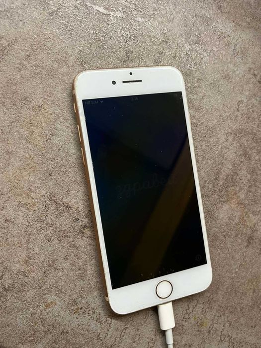 Iphone 8 gold,64GB.