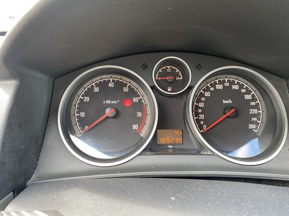 Opel Astra H - 1.6 twinport
