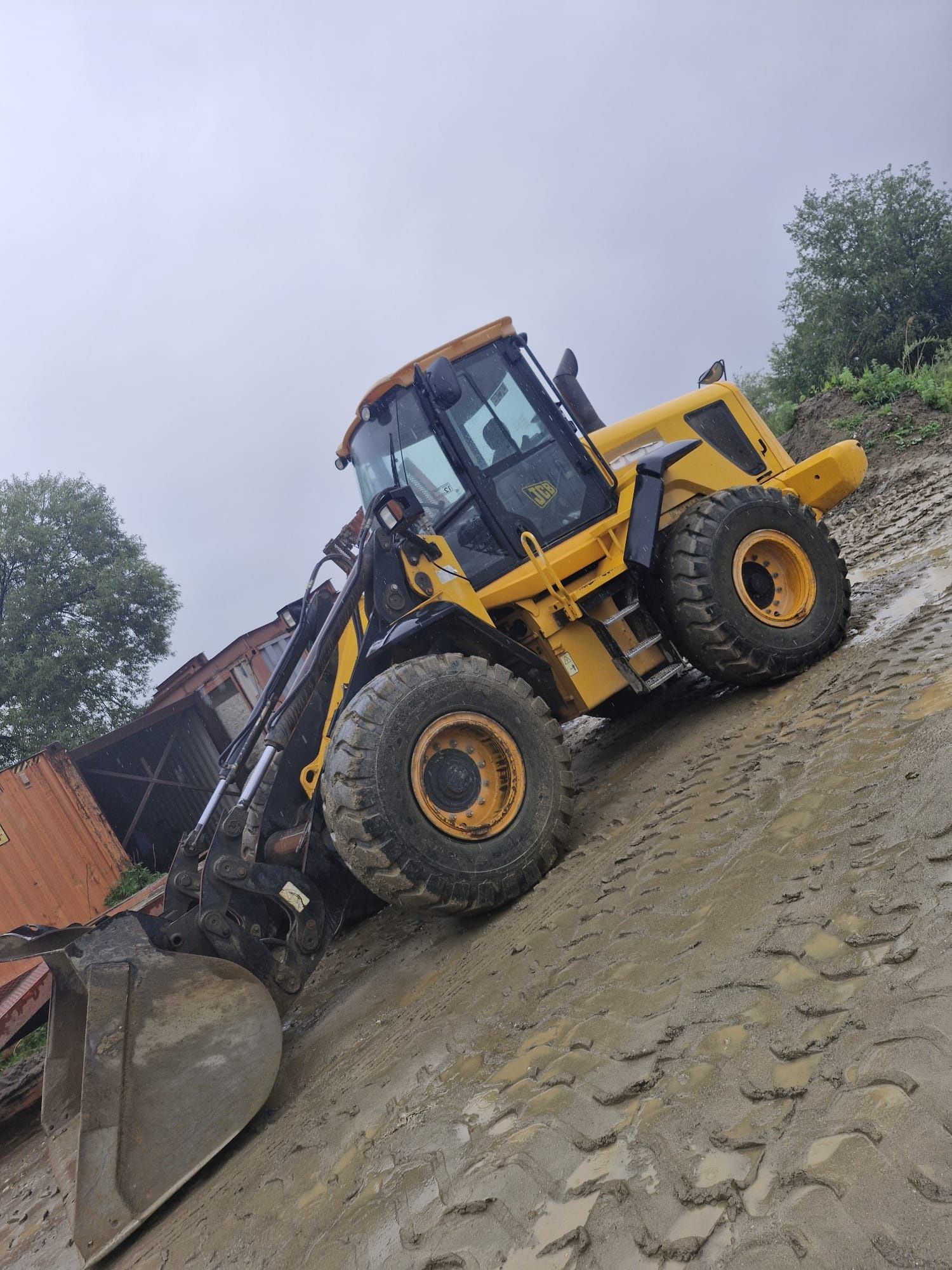 Vola /Incarcator frontal JCB