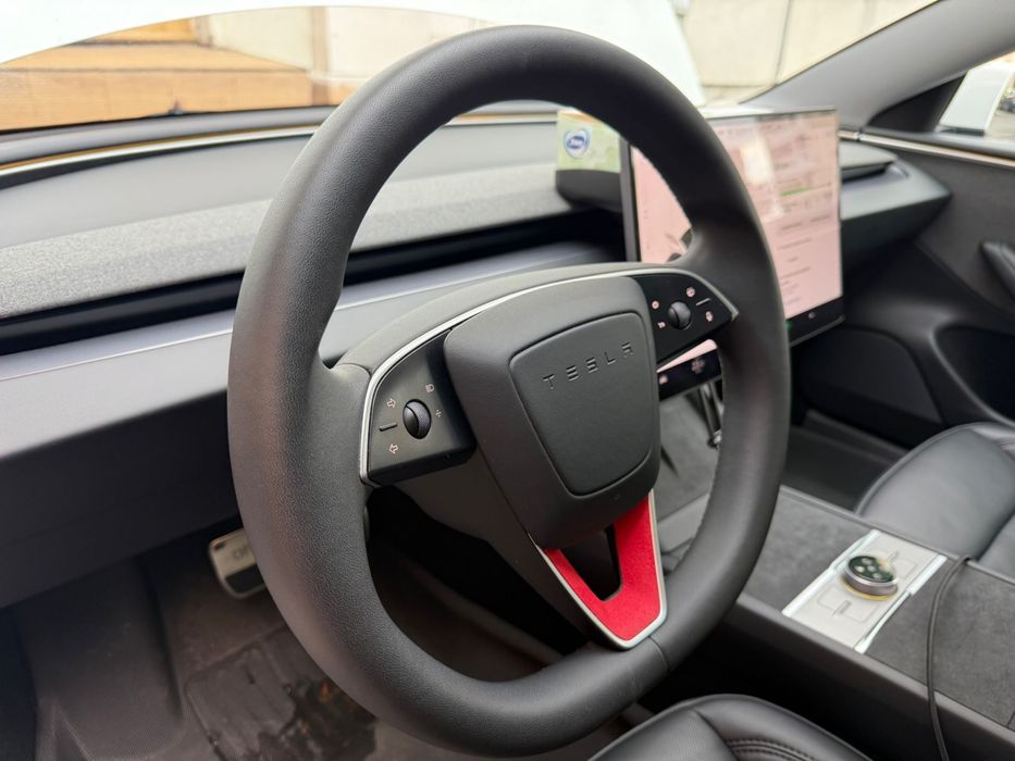 Vand Tesla model 3 2024