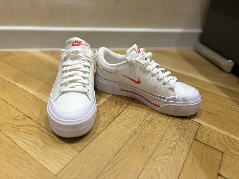 Ниски сникърси/кецове/маратонки ОРИГИНАЛНИ Nike Court Legacy Lift