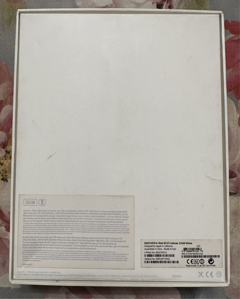 Apple IPad 3 поколения Wi-Fi Cellular 32GB White, 2012 года