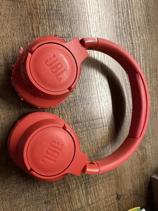 Наушник JBL 720 1