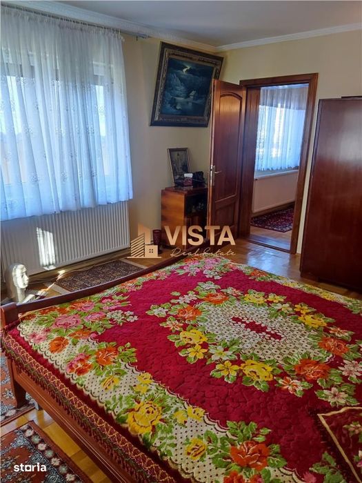 Casa regim P+1+M, garaj incalzit, zona Racadau