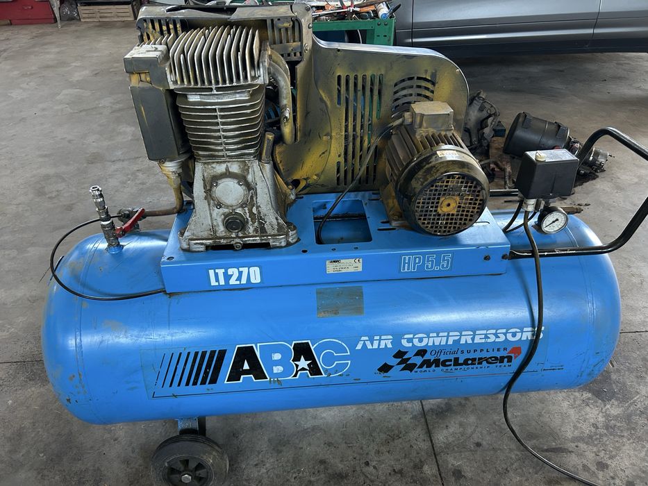 Compresor aer ABAC 5,5cp 270l 11bar