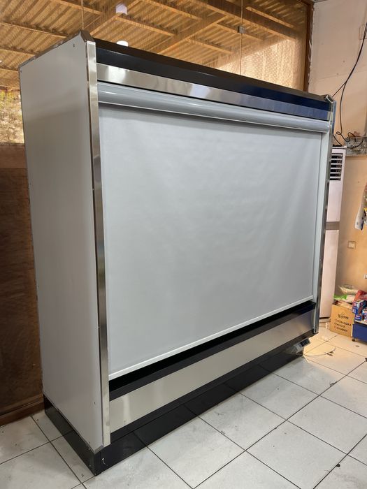 Витрина холодильник