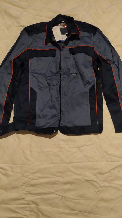 Продам спецодежду и обувь