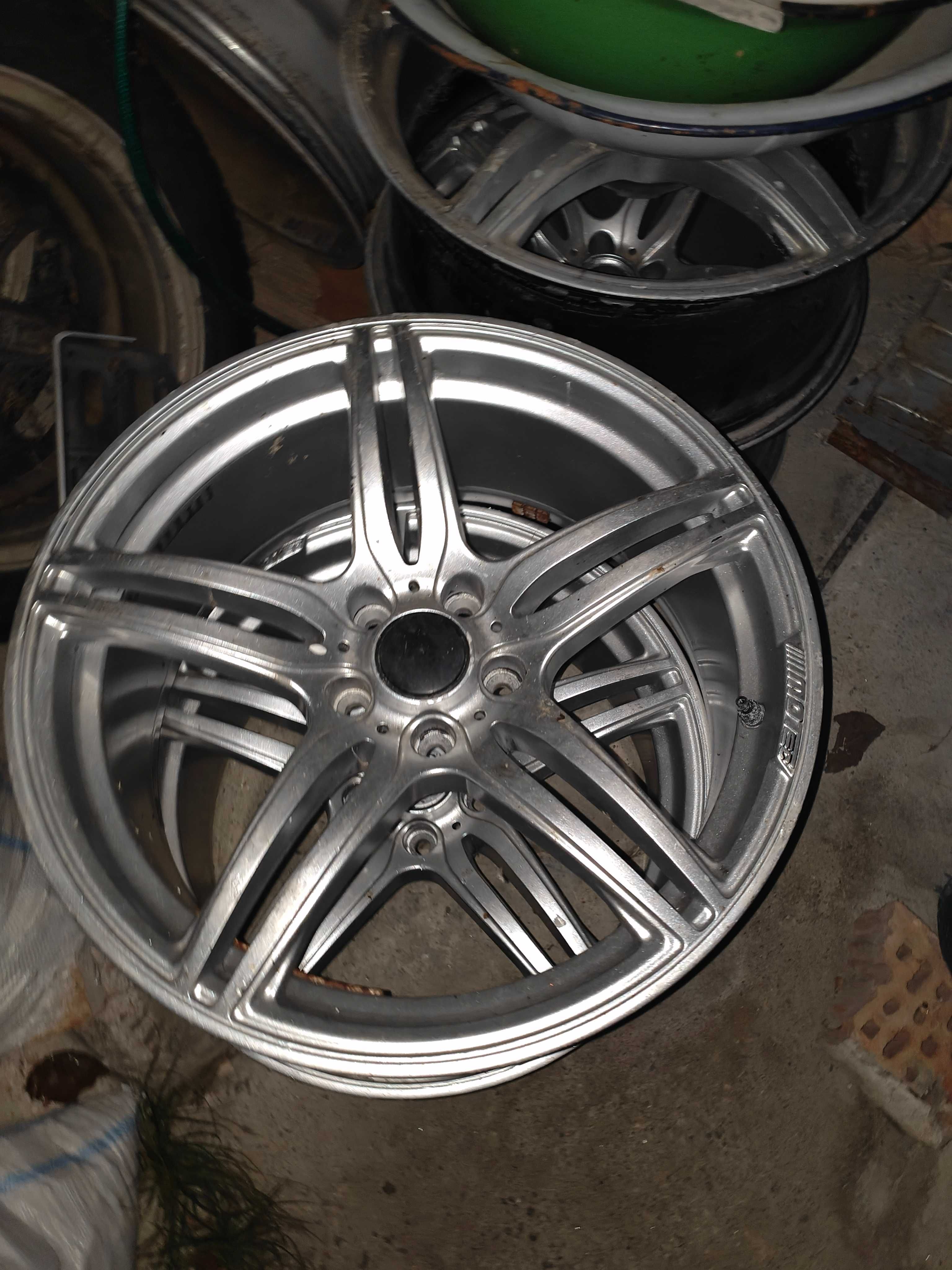 Jante 19" Motec - folosite pe un Audi A8