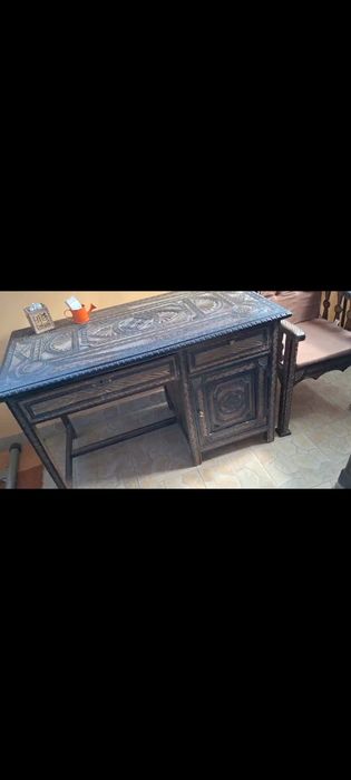 Mobilă vintage impecabilă