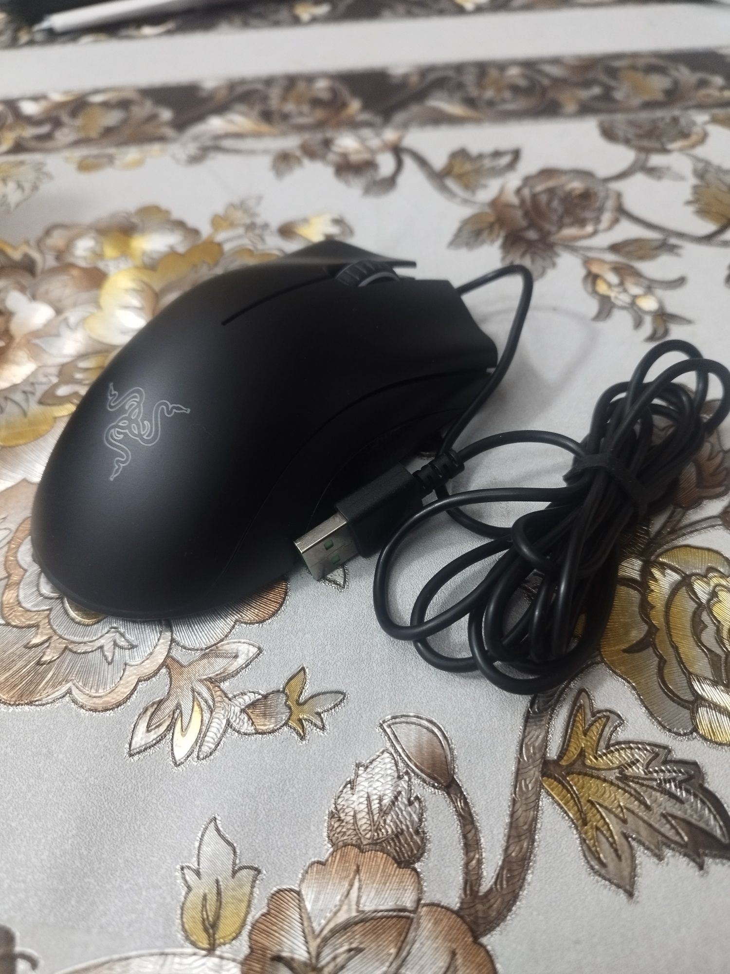 Проводная игровая мышь Razer Deathadder Essential