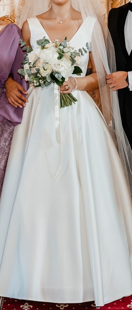 Vand rochie mireasa