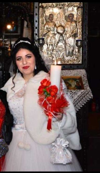 Rochie de  mireasă cadou blanița si săculețul