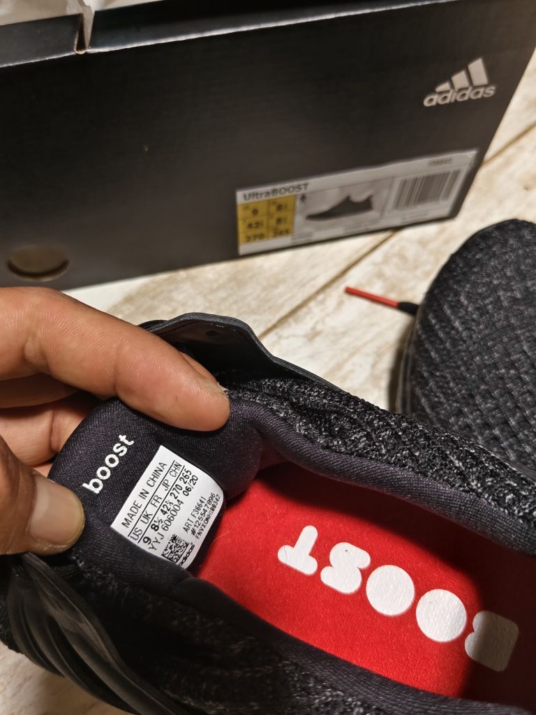 Adidas UltraBoosf 4.0 Triple Black