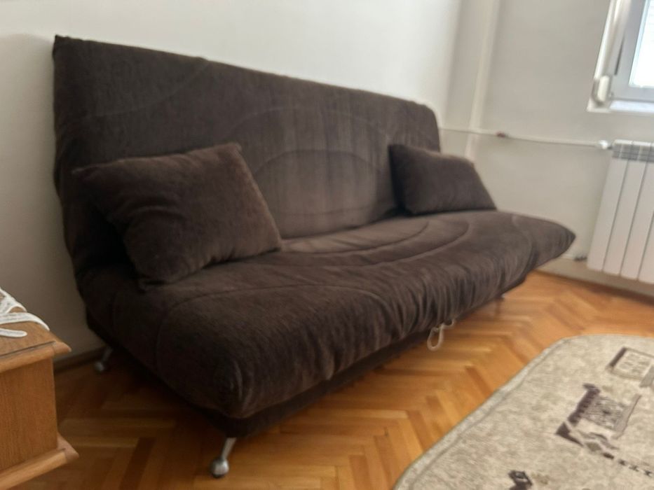 De vânzare canapea