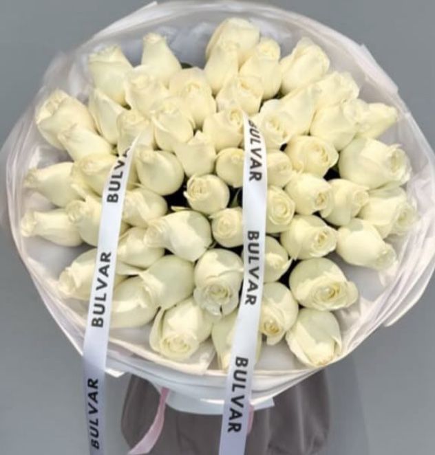 Голландские розы Proud