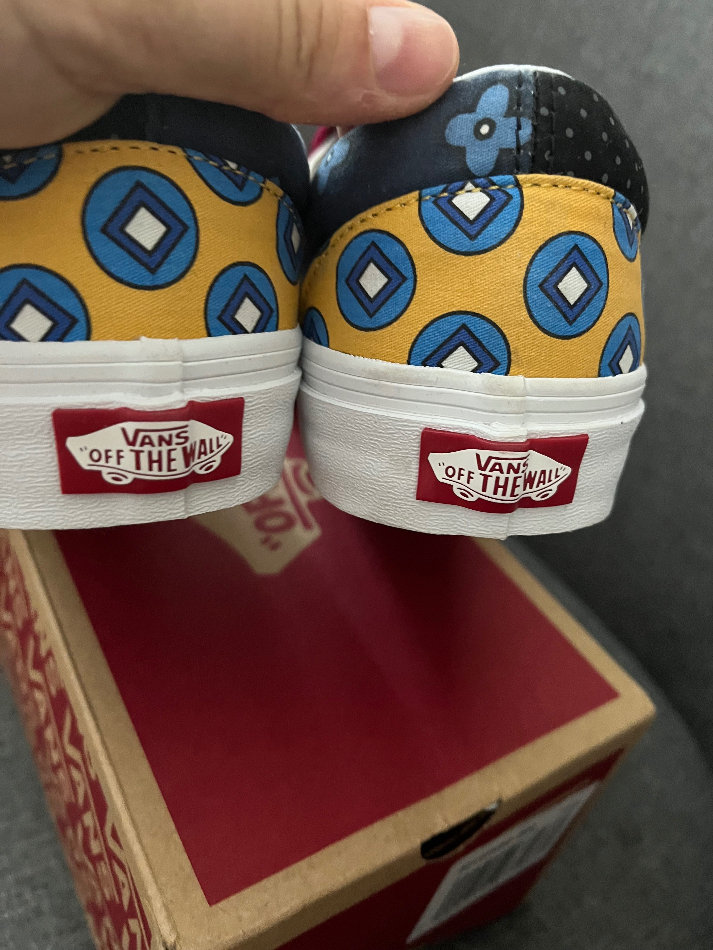 Нови кецове Vans, номер 40,5