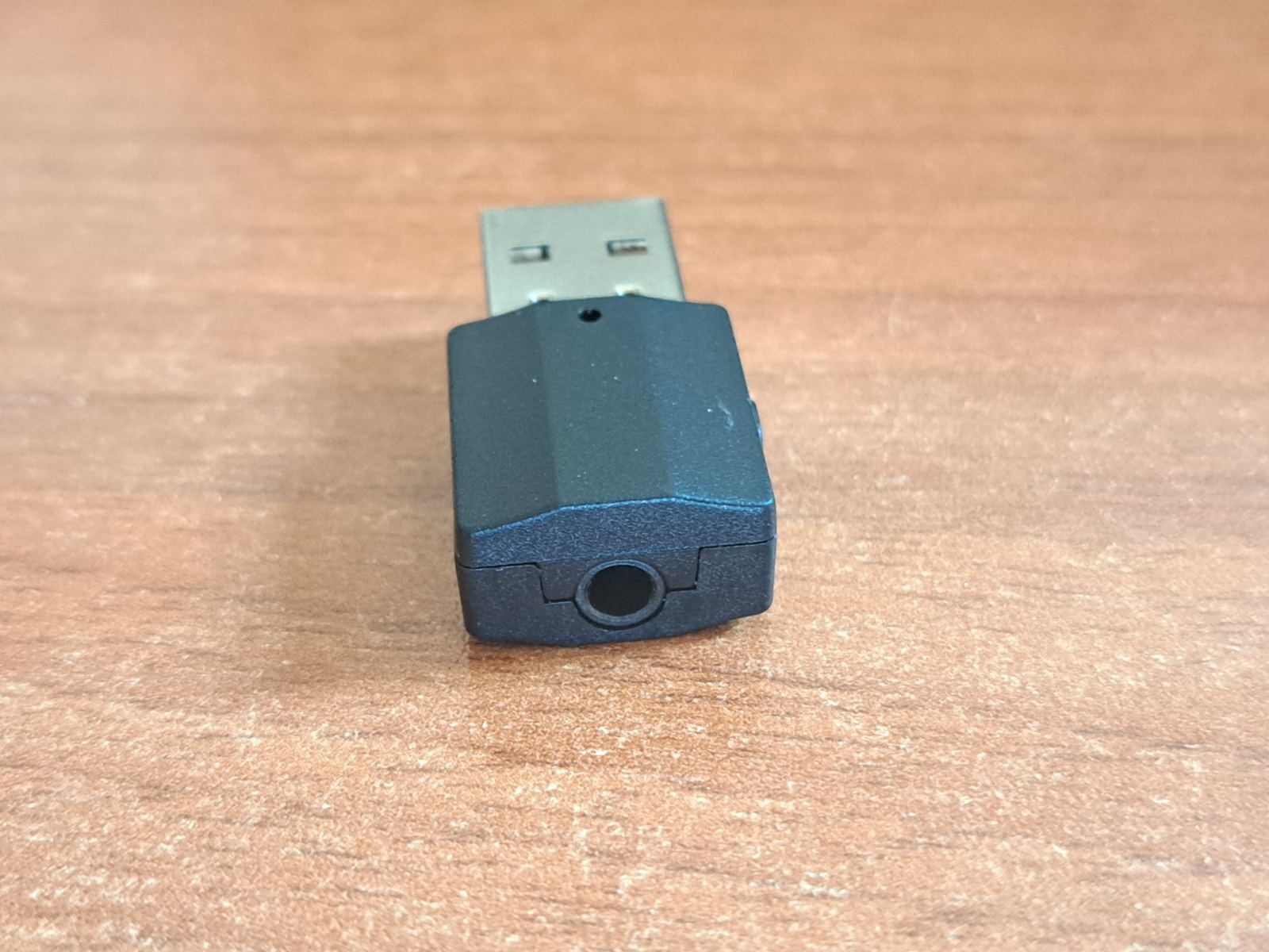 Безжичен Bluetooth аудио приемник и предавател с 3,5mm жак