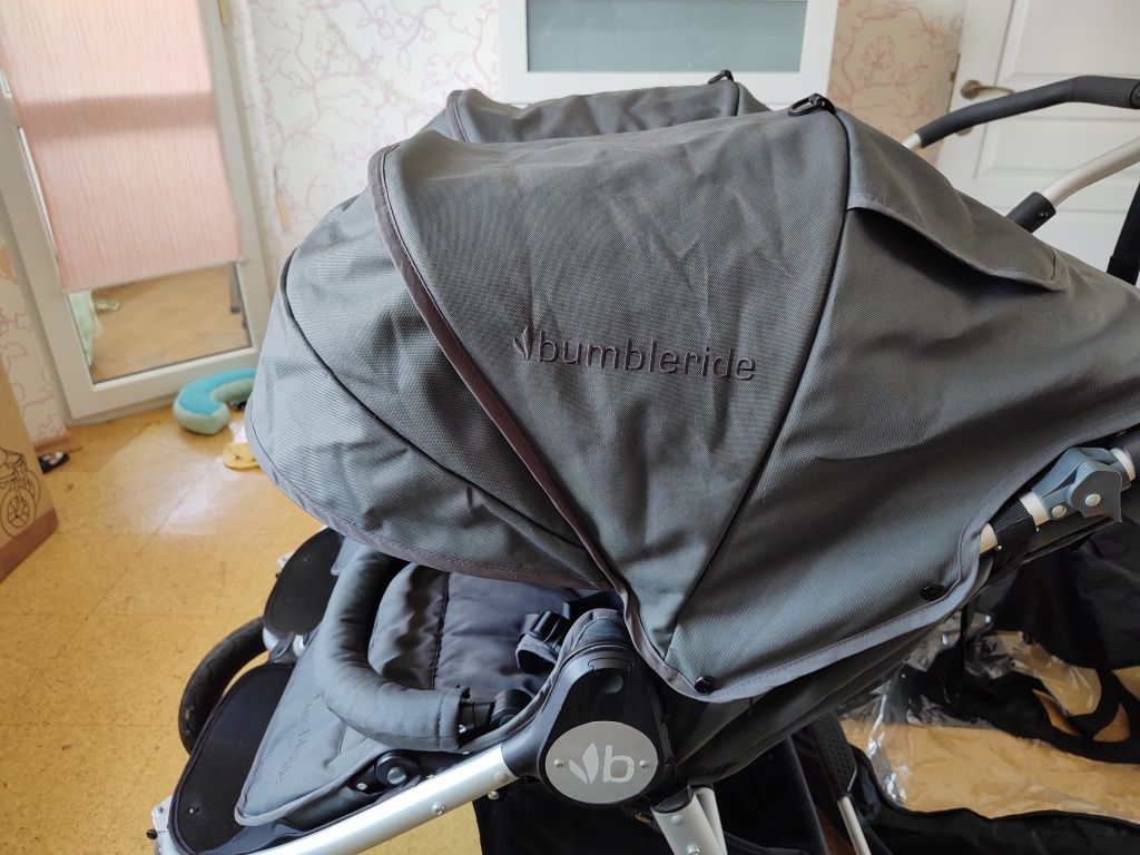 Детска количка за близнаци BUMBLERIDE