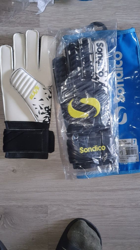 Вратарски ръкавици Adidas Uhlsport Sondico Reusch