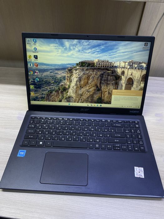 Офисный ноутбук Acer