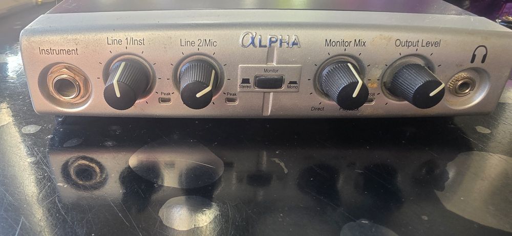 Внешняя студийная звуковая карта Lexicon Alpha