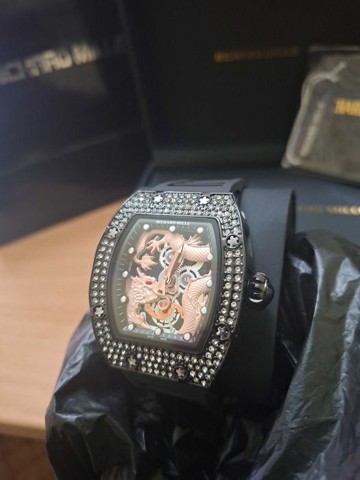 Чисто нов часовник Richard Mille