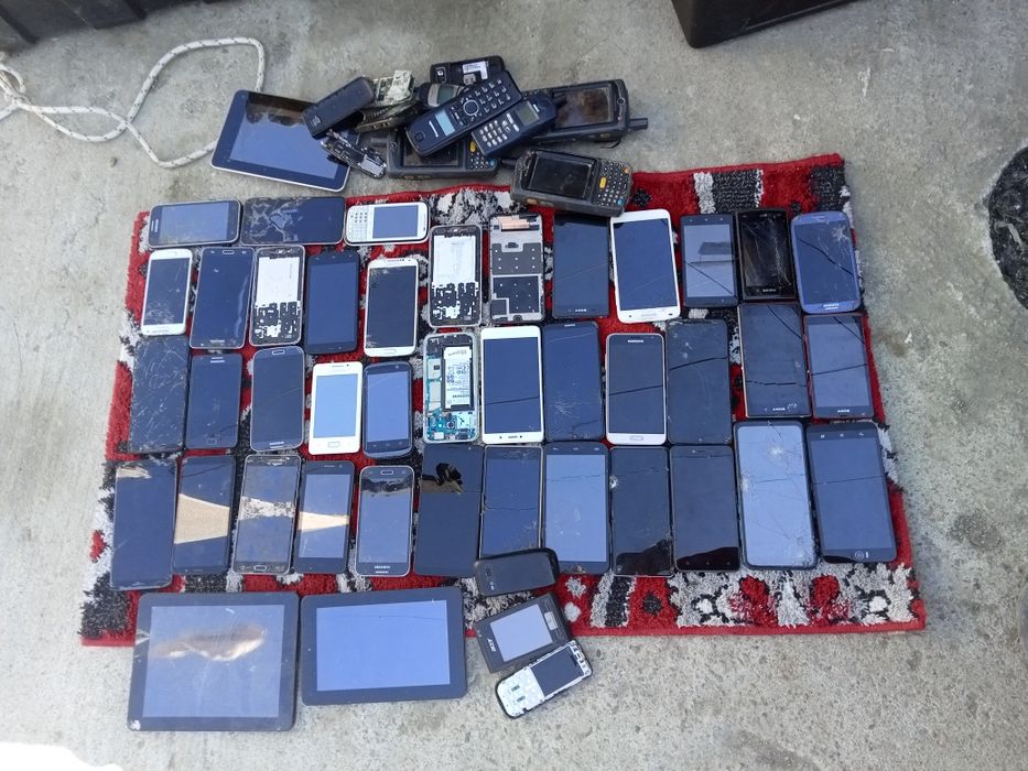 Vind telefoane reciclare