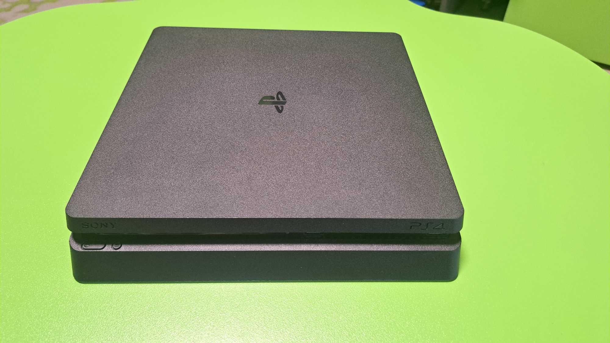 Playstation 4 slim
