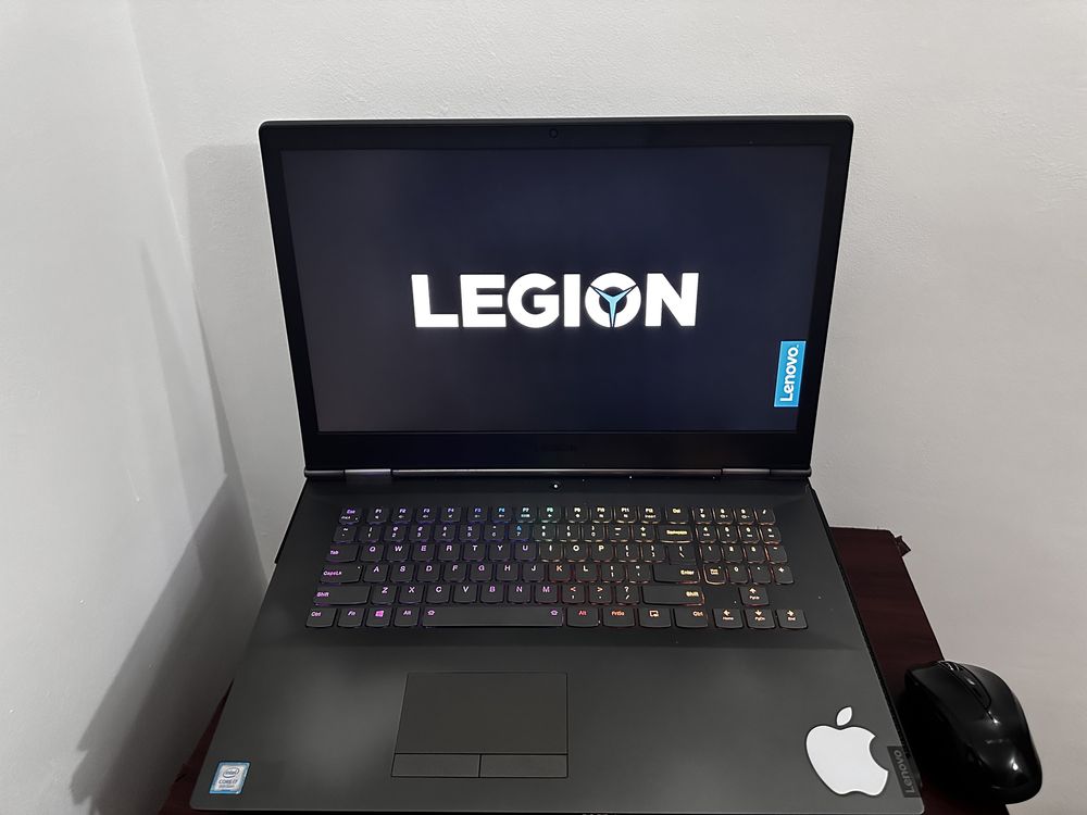 Vand laptop gaming Lenovo