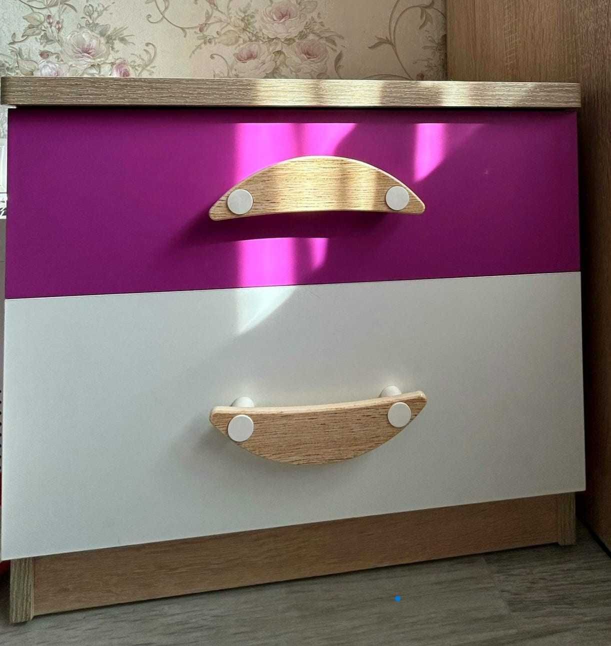 Vand mobila copiii,tineret,  model deosebit!
