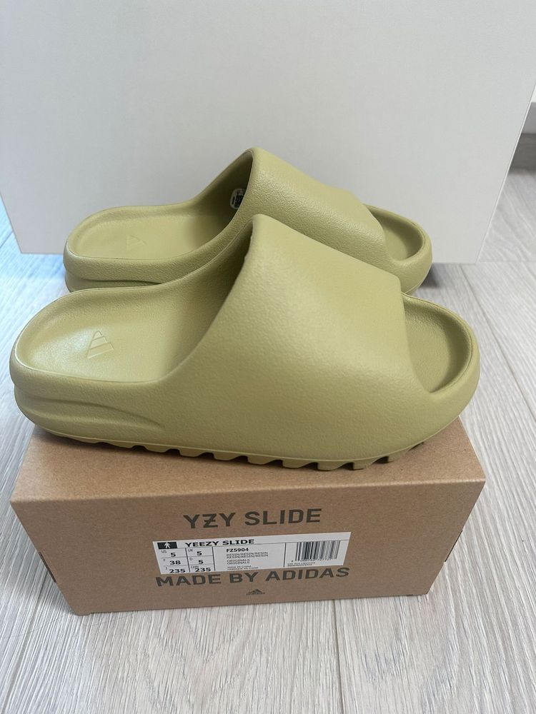 Slapi Papuci Adidas Yeezy Slide Resin