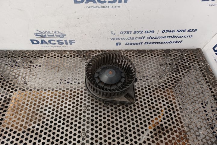 Aeroterma 8R1820021E Audi A4 B7 [2004 - 2008] Avant wagon 5-usi 1.9 T