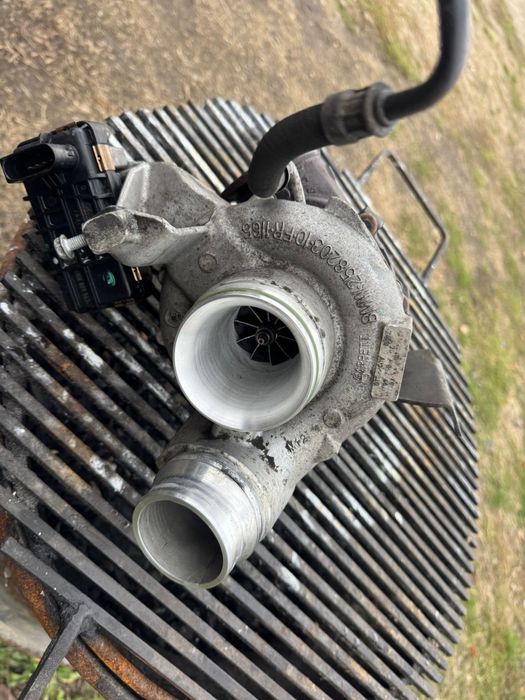 Turbina turbo BMW F10 F01 F07 3.0d n57 245 cai