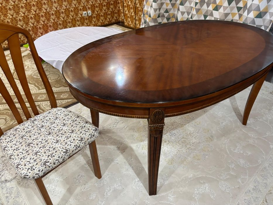 Продам дубовый стол