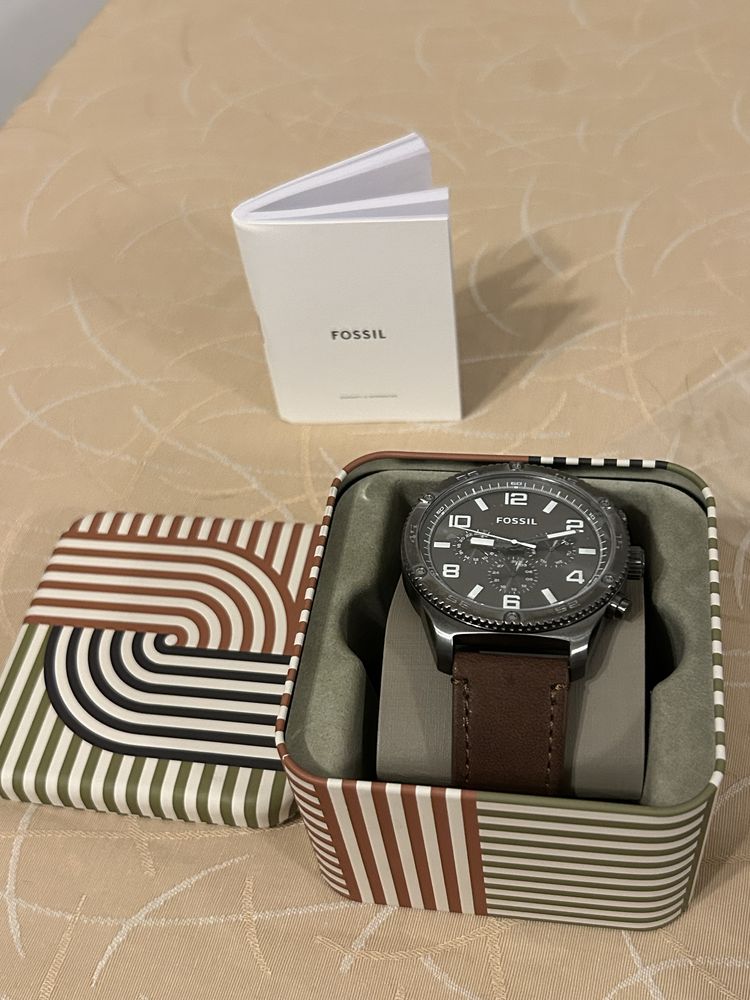 Fossil часовник BQ2800