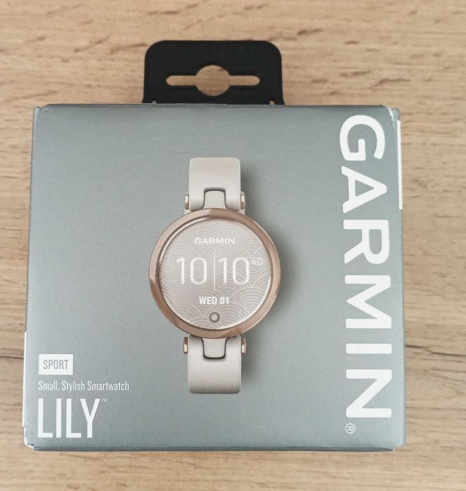 Часовник GARMIN LILY Rose Gold в Гаранция
